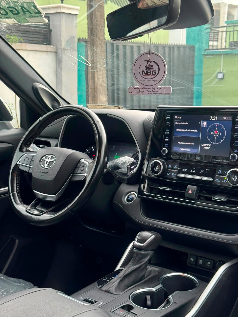 Premium automobile photograph